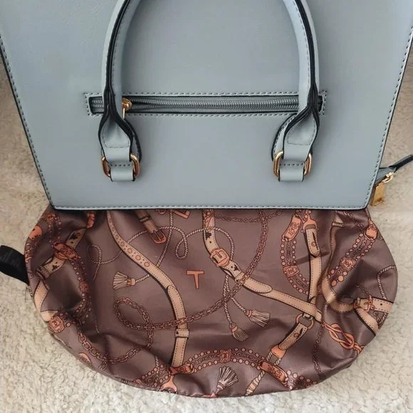 NWOT Blue No Brand Fashion Purse - Picture 3 of 9